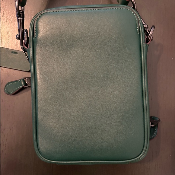 Disney x Coach Stanton crossbody Mickey and Minnie Christmas - Picture 4 of 4